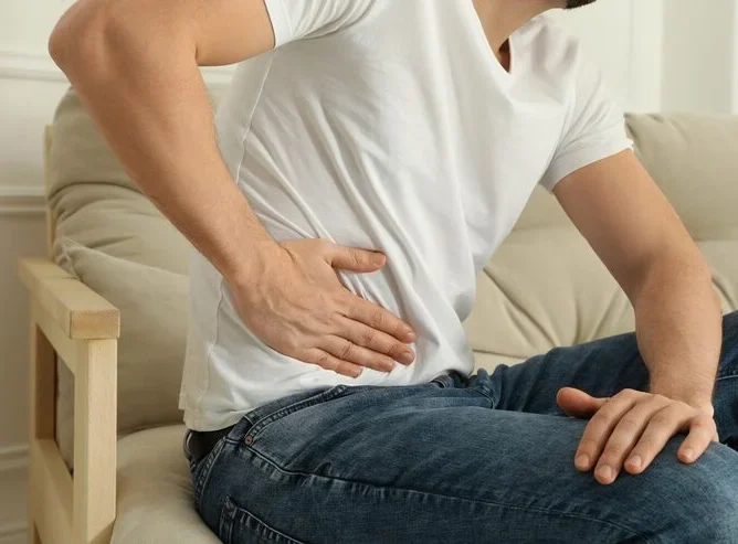 Why Does My Upper Right Stomach Hurt After Eating? Gallbladder or Something Else?